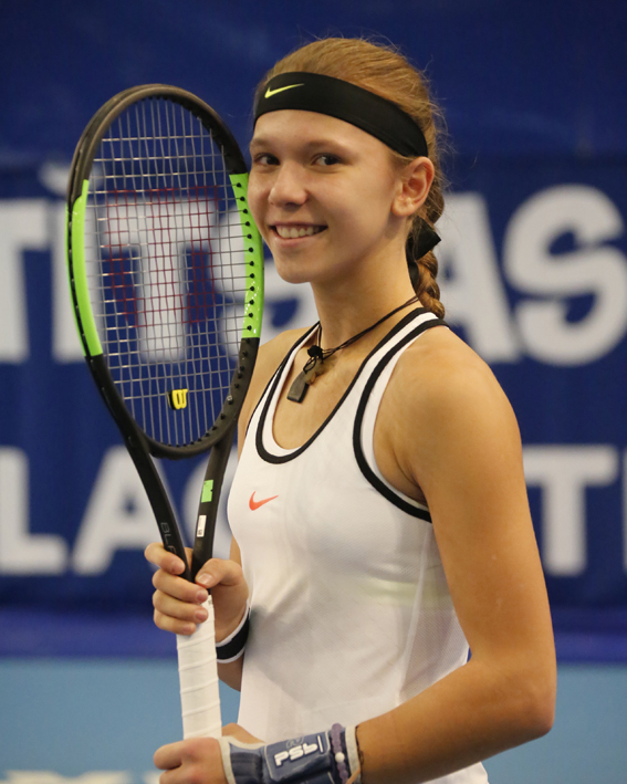Oksana Selekhmeteva